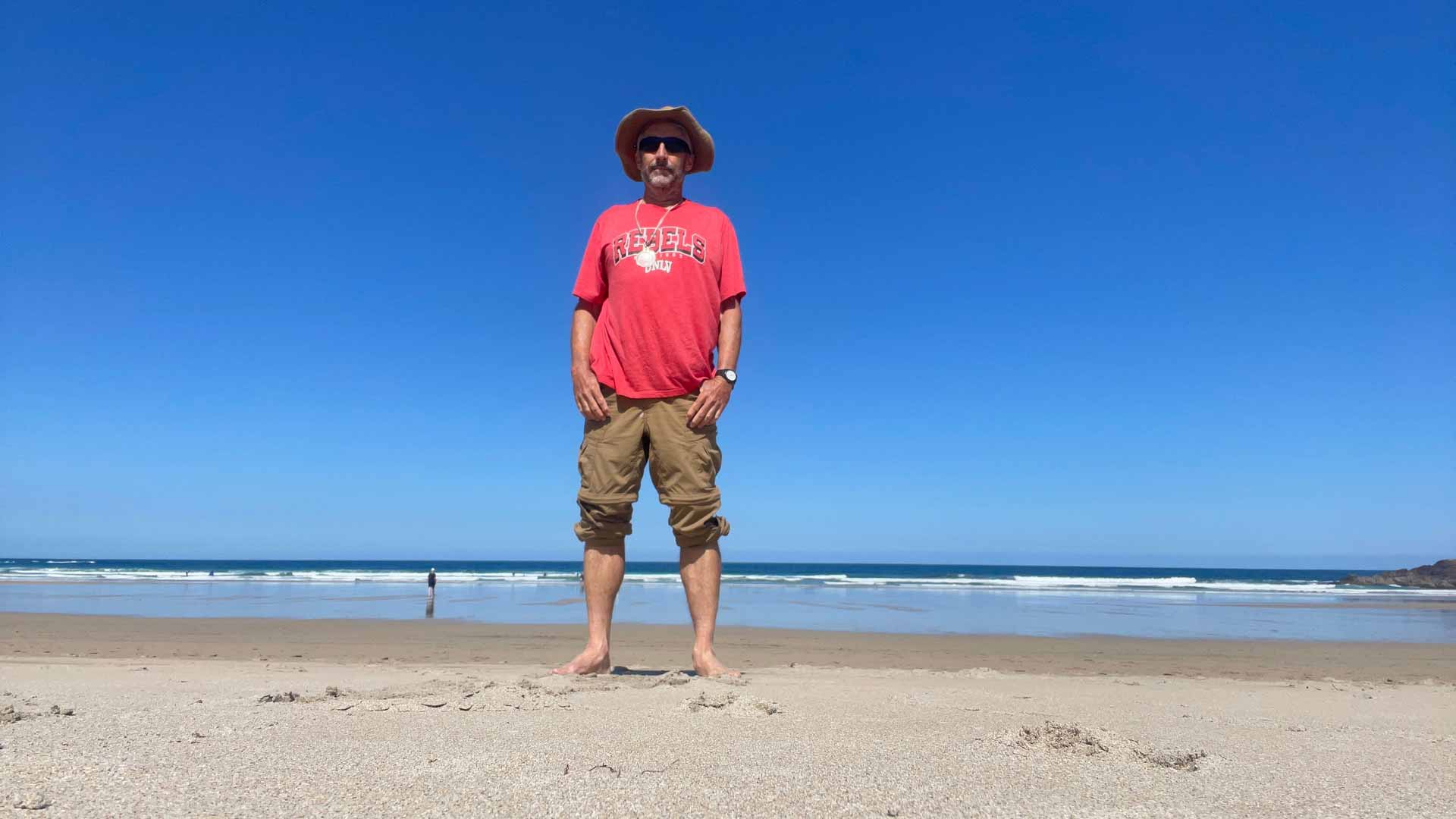 上次在沙滩上行走